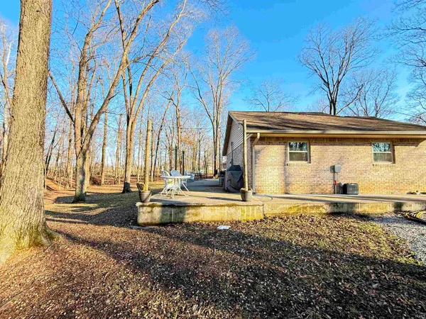 $229,000 | 2072 East 300 South, Washington, IN 47501