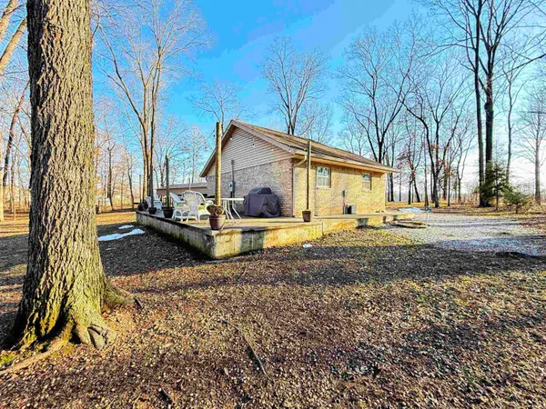 $229,000 | 2072 East 300 South, Washington, IN 47501