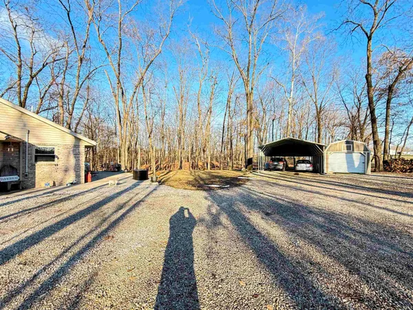 $229,000 | 2072 East 300 South, Washington, IN 47501