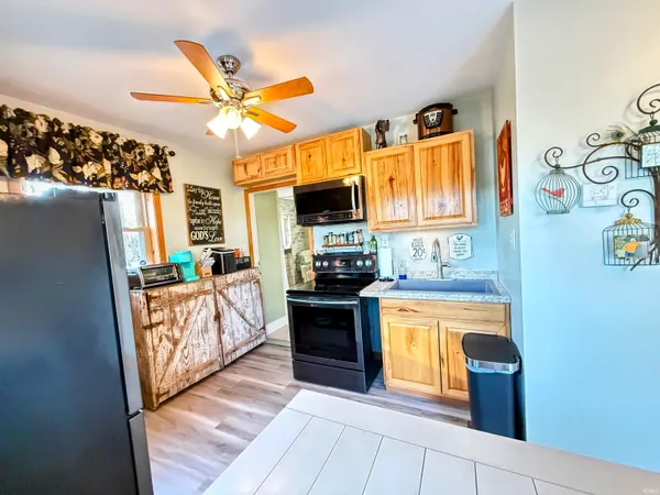 $229,000 | 2072 East 300 South, Washington, IN 47501