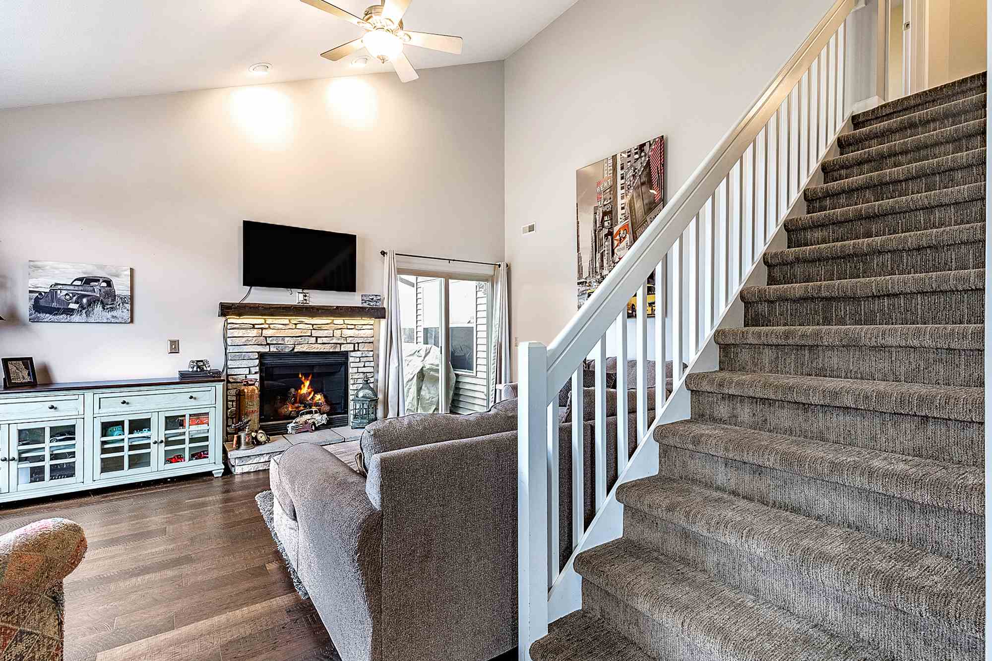 9920 Oak Trail Road Fort Wayne, IN 46825 - Photo 2 of 34