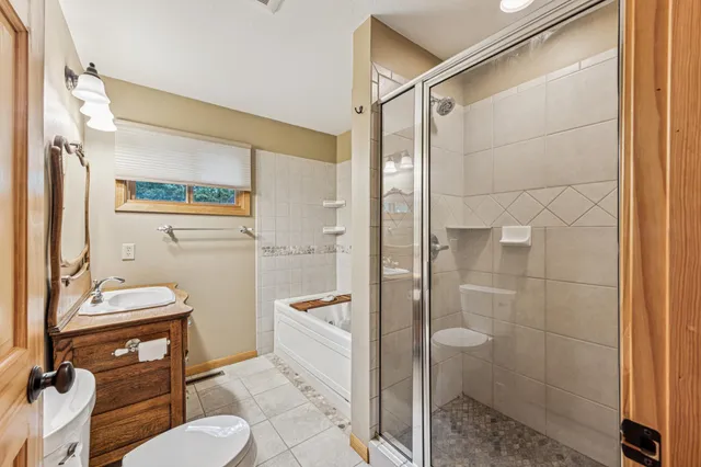 $900,000 | 36945 Delta Bay Road, Pine River, MN 56474