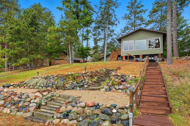 $900,000 | 36945 Delta Bay Road, Pine River, MN 56474