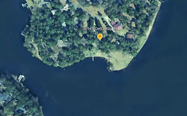 $900,000 | 36945 Delta Bay Road, Pine River, MN 56474