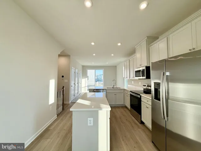 $2,800 | 9366 Tanfield Drive, Fredericksburg, VA 22408