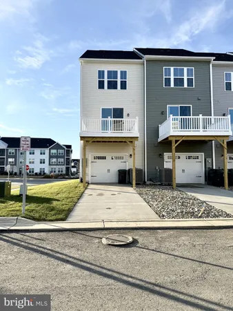 $2,500 | 9366 Tanfield Drive, Fredericksburg, VA 22408