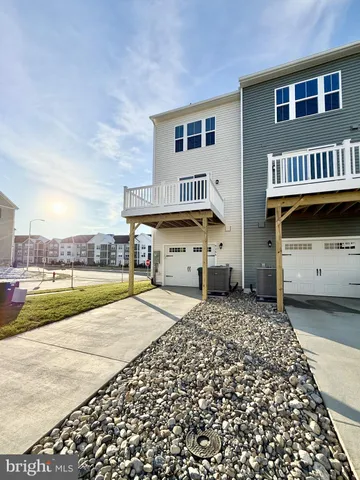 $2,800 | 9366 Tanfield Drive, Fredericksburg, VA 22408