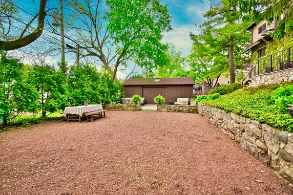 $1,375,000 | 104 North Julian Street, Naperville, IL 60540