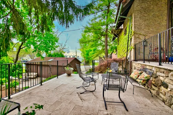 $1,375,000 | 104 North Julian Street, Naperville, IL 60540