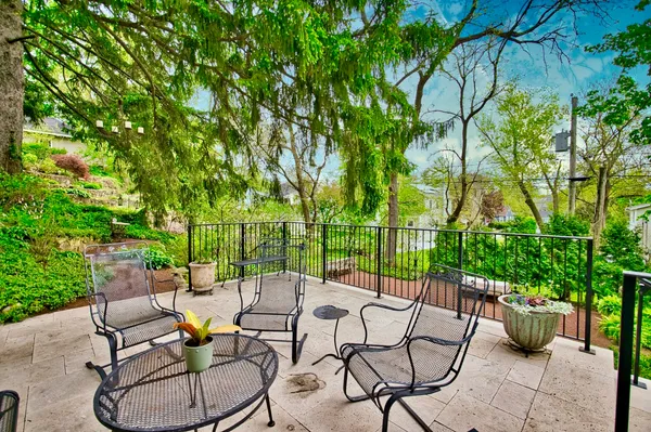 $1,375,000 | 104 North Julian Street, Naperville, IL 60540