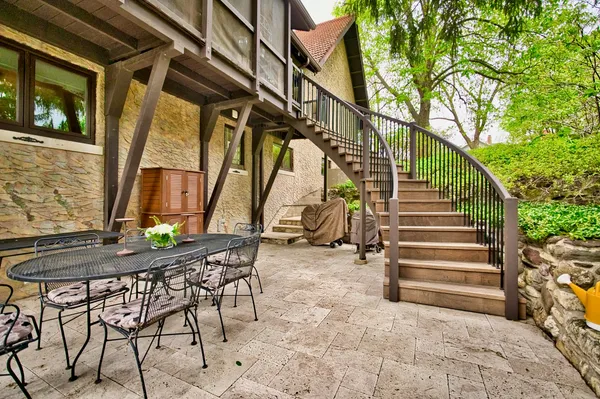 $1,375,000 | 104 North Julian Street, Naperville, IL 60540