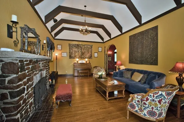 $1,375,000 | 104 North Julian Street, Naperville, IL 60540
