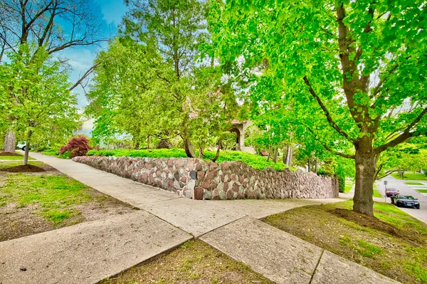 $1,375,000 | 104 North Julian Street, Naperville, IL 60540