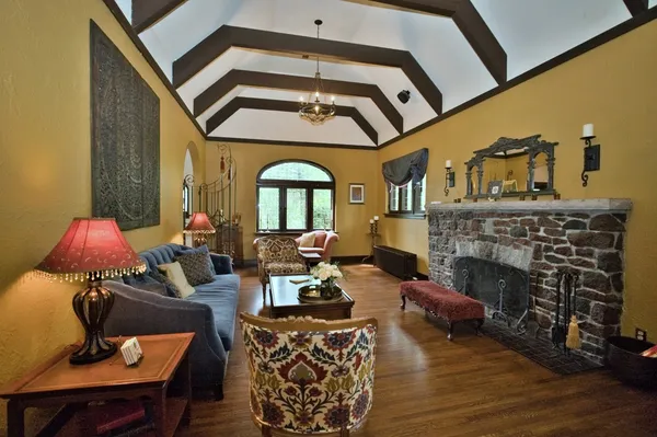$1,375,000 | 104 North Julian Street, Naperville, IL 60540