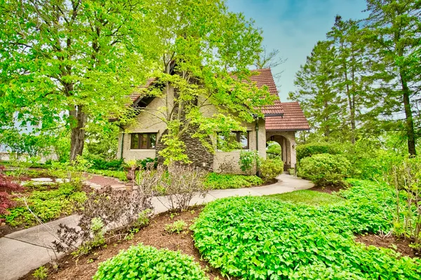 $1,375,000 | 104 North Julian Street, Naperville, IL 60540