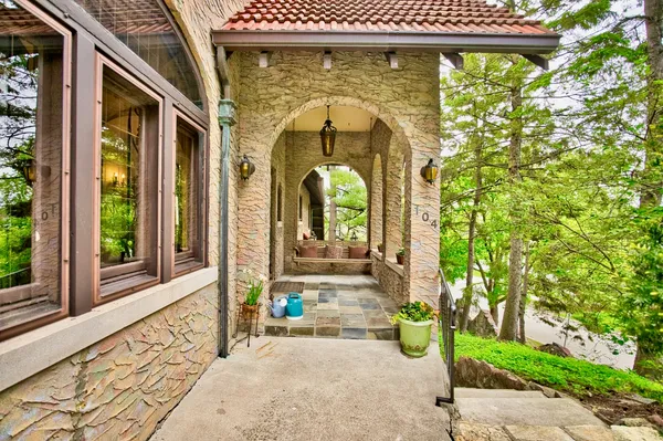 $1,375,000 | 104 North Julian Street, Naperville, IL 60540