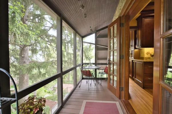 $1,375,000 | 104 North Julian Street, Naperville, IL 60540