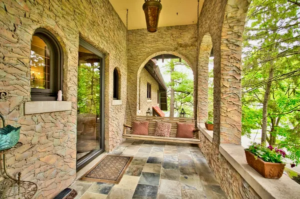 $1,375,000 | 104 North Julian Street, Naperville, IL 60540