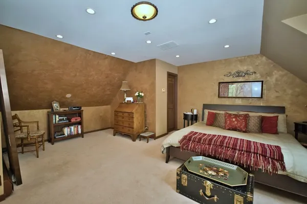 $1,375,000 | 104 North Julian Street, Naperville, IL 60540