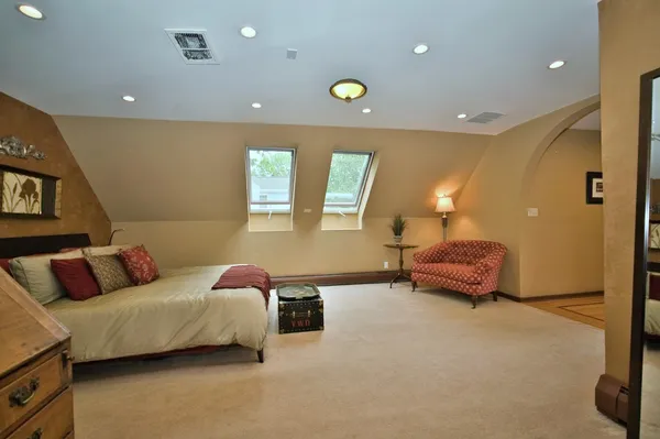 $1,375,000 | 104 North Julian Street, Naperville, IL 60540