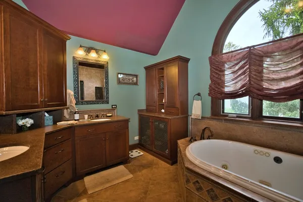 $1,375,000 | 104 North Julian Street, Naperville, IL 60540