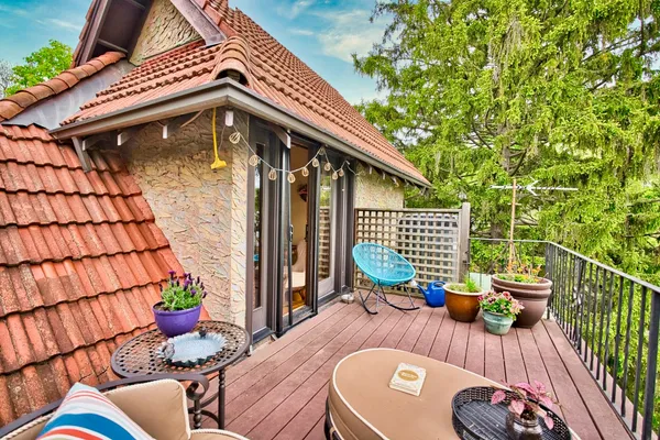 $1,375,000 | 104 North Julian Street, Naperville, IL 60540