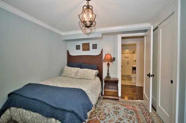 $1,375,000 | 104 North Julian Street, Naperville, IL 60540