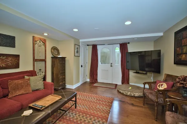$1,375,000 | 104 North Julian Street, Naperville, IL 60540