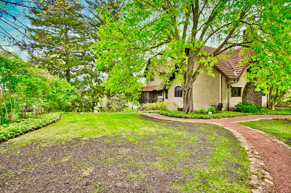 $1,375,000 | 104 North Julian Street, Naperville, IL 60540