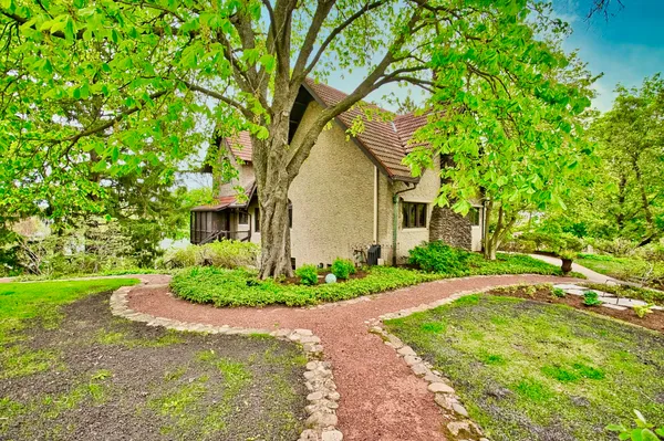 $1,375,000 | 104 North Julian Street, Naperville, IL 60540