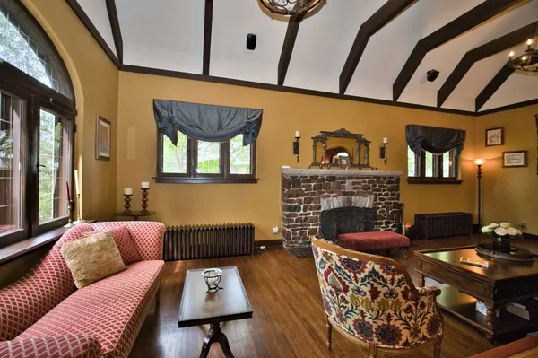 $1,375,000 | 104 North Julian Street, Naperville, IL 60540