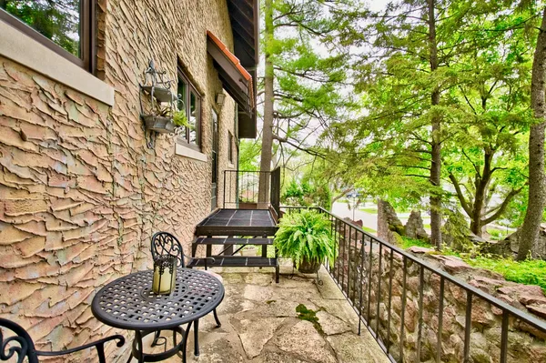 $1,375,000 | 104 North Julian Street, Naperville, IL 60540
