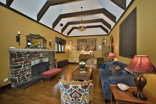 $1,375,000 | 104 North Julian Street, Naperville, IL 60540