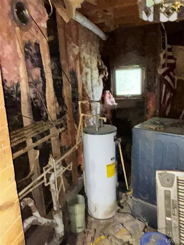 $30,000 | 303 Cedar Street, Harvel, IL 62538