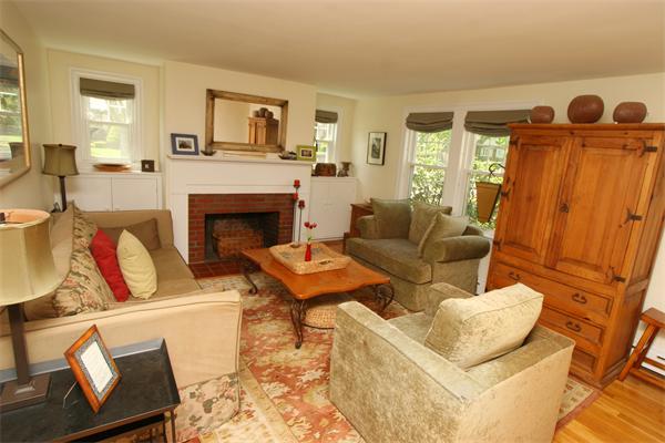1 Ramsay Road Marblehead, MA 01945 - Photo 3 of 18