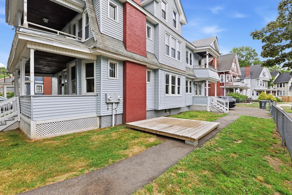 341-343 White Street Springfield, MA 01108 - Photo 23 of 27