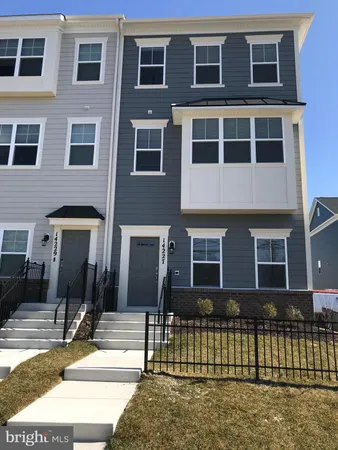 $3,550 | 14227 Travilah Road, Rockville, MD 20850