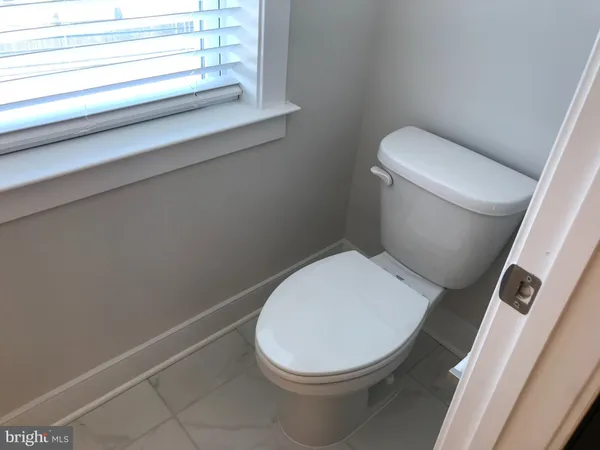 $3,550 | 14227 Travilah Road, Rockville, MD 20850