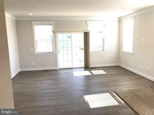 $3,550 | 14227 Travilah Road, Rockville, MD 20850