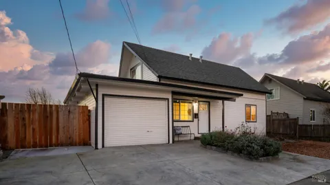 $770,000 | 21 Alta Drive, Petaluma, CA 94954