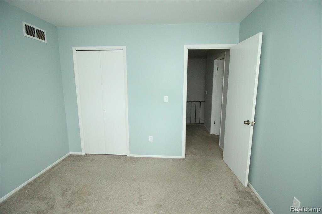 24644 Spring Lane Harrison Township, MI 48045 - Photo 27 of 28