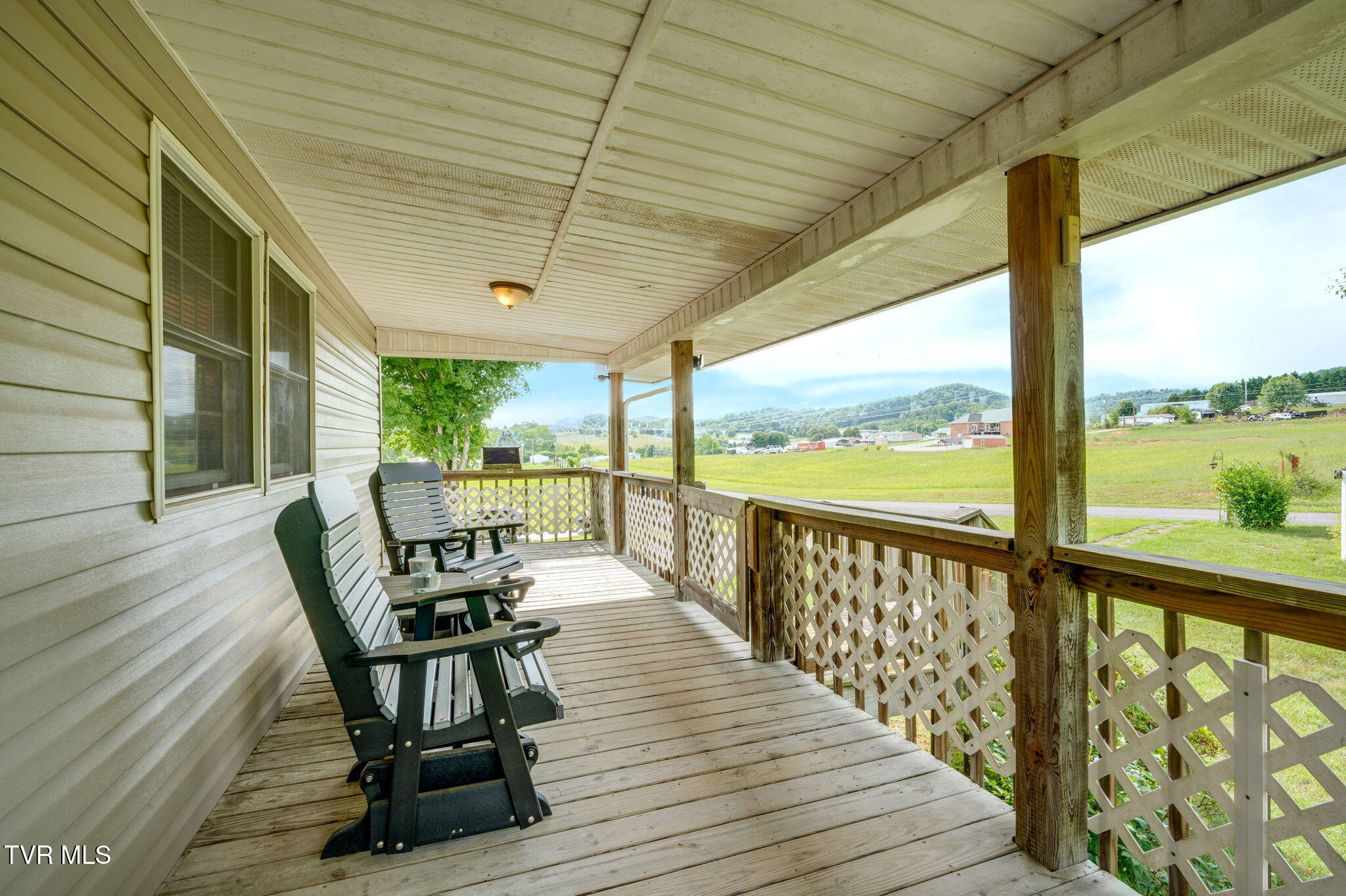 132 Old Country Road Church Hill, TN 37642 - Photo 4 of 46 4O