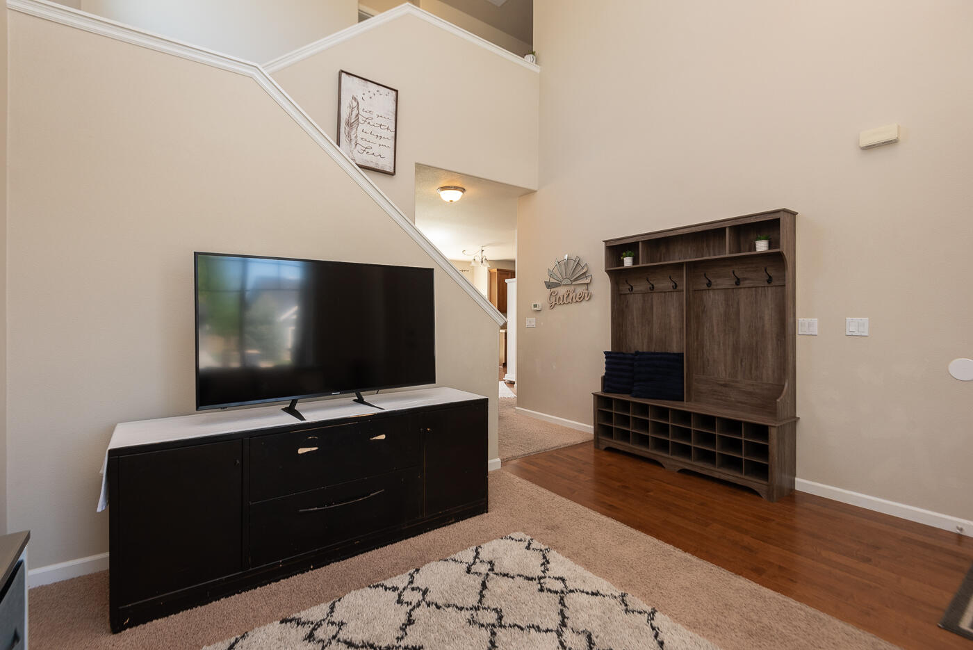 2664 Southwest 50th Street Redmond, OR 97756 - Photo 5 of 25 50th_Chris-18