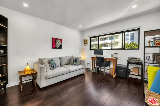 $3,975 | 7300 Franklin Avenue, Unit 548, Los Angeles, CA 90046