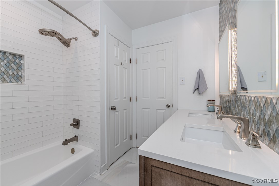 13318 Lady Ashley Road Midlothian, VA 23114 - Photo 29 of 37 2nd level Hall bathroom with double sink vanity, t