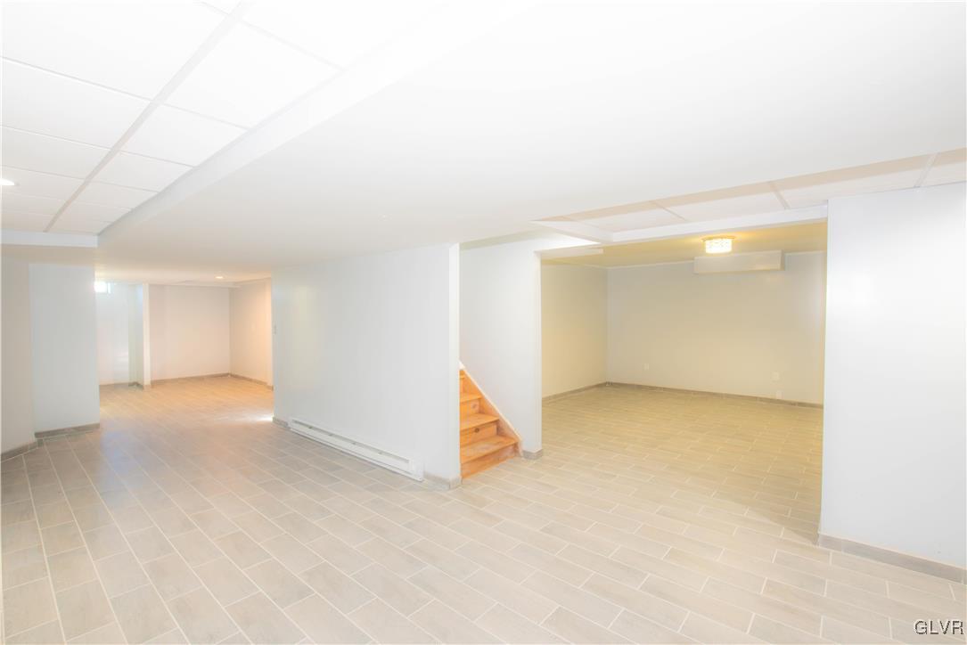 140 Fox Ridge Nazareth, PA 18064 - Photo 11 of 24 an empty room with an entryway