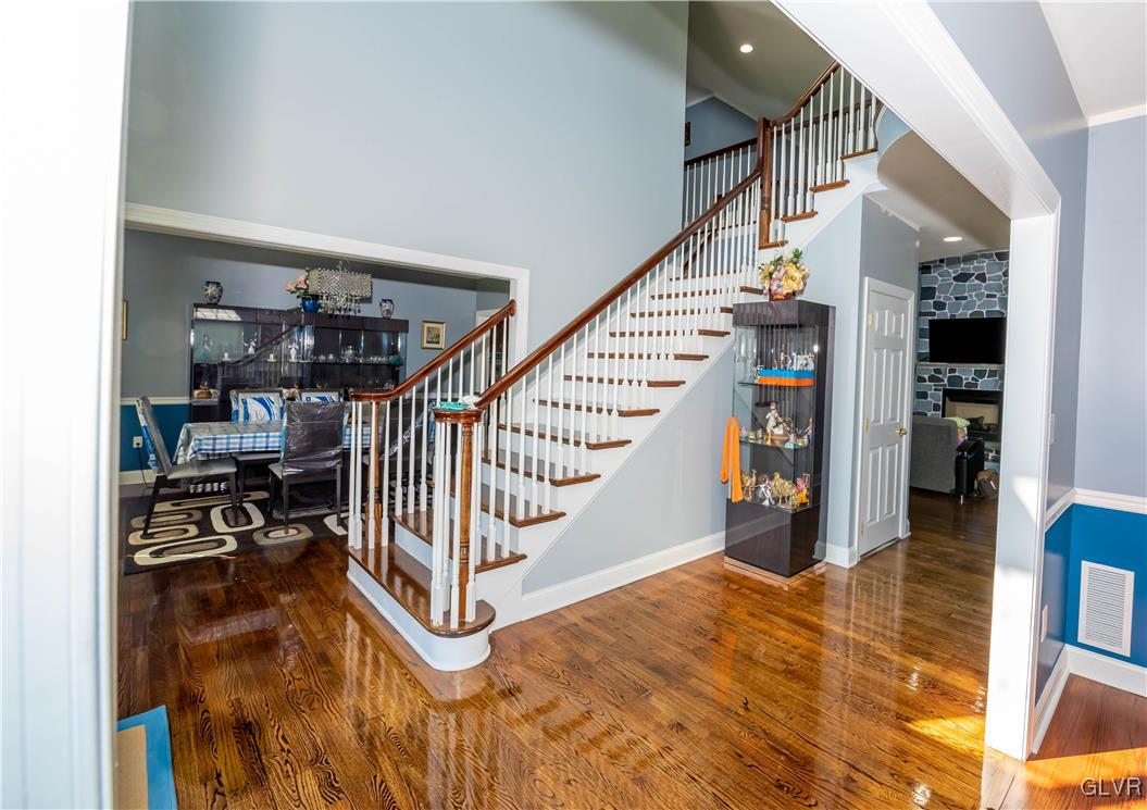140 Fox Ridge Nazareth, PA 18064 - Photo 13 of 24 a view of entryway and hall