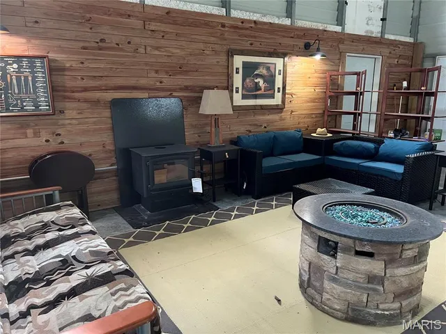 $220,000 | 1744 Pcr 710, Perryville, MO 63775