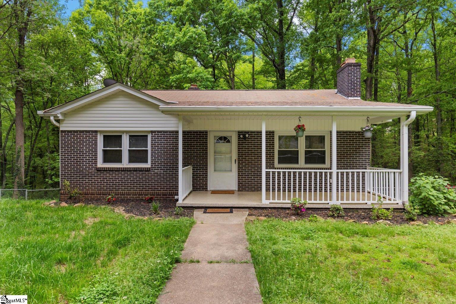 130 Robinson Road Taylors, SC 29687 - Photo 1 of 34