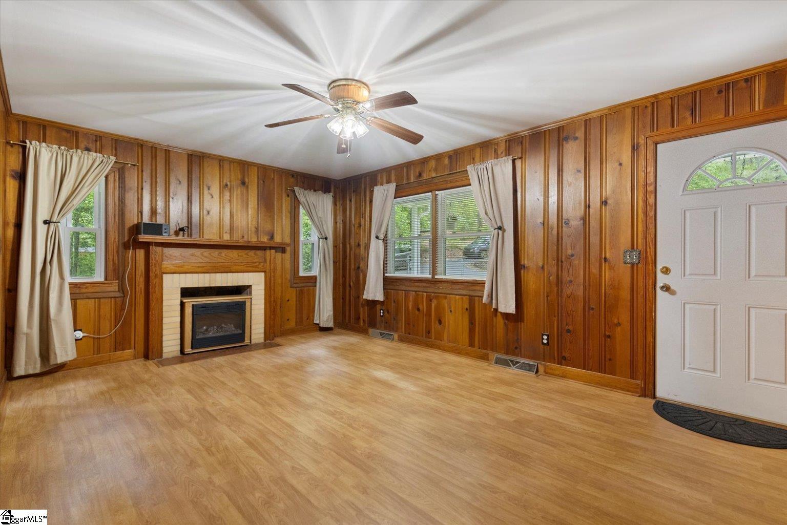 130 Robinson Road Taylors, SC 29687 - Photo 14 of 34